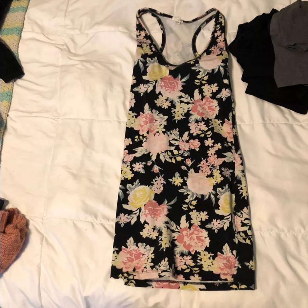 Bodycon dress with flowers